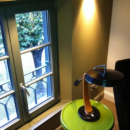 Au-dessus Du Appartement *