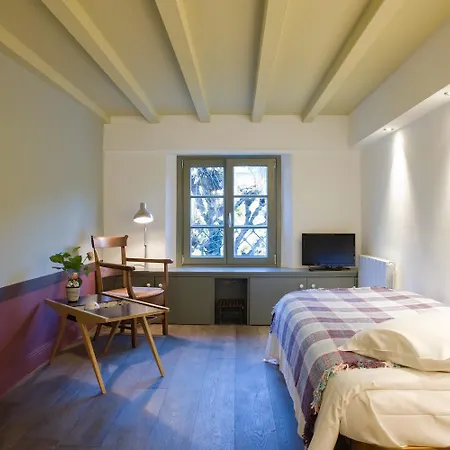 Au-dessus Du Apartman