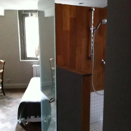 Au-dessus Du... Apartment *