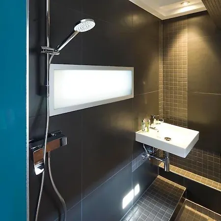 Apartment Au-dessus Du...